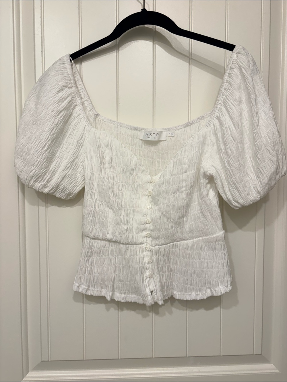 ASTR The Label White Smocked Button-Up Top Size Medium